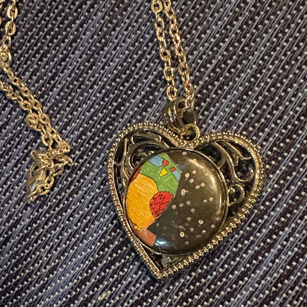 Elegant Multicolor Heart Pendant Necklace